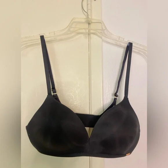 NWOT - LE MYSTERE Sheer Seduction Wireless Bra In BLACK (5325) 34C - Picture 3 of 10